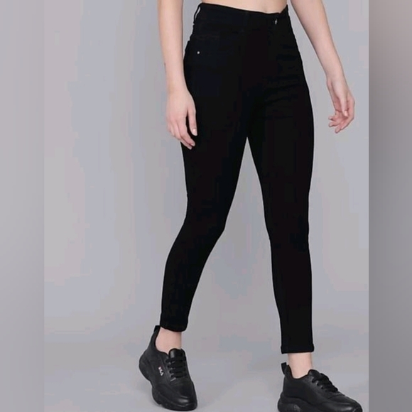 Women Black High Rise Jeans - Picture 2 of 4